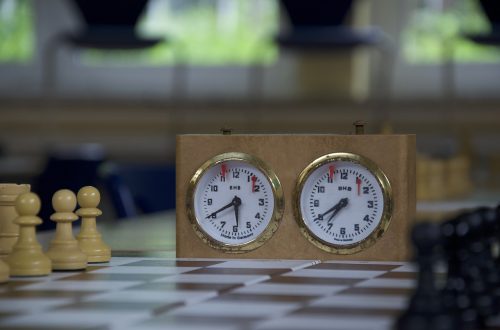 Chess Clock Image by Matthias Penke from Pixabay